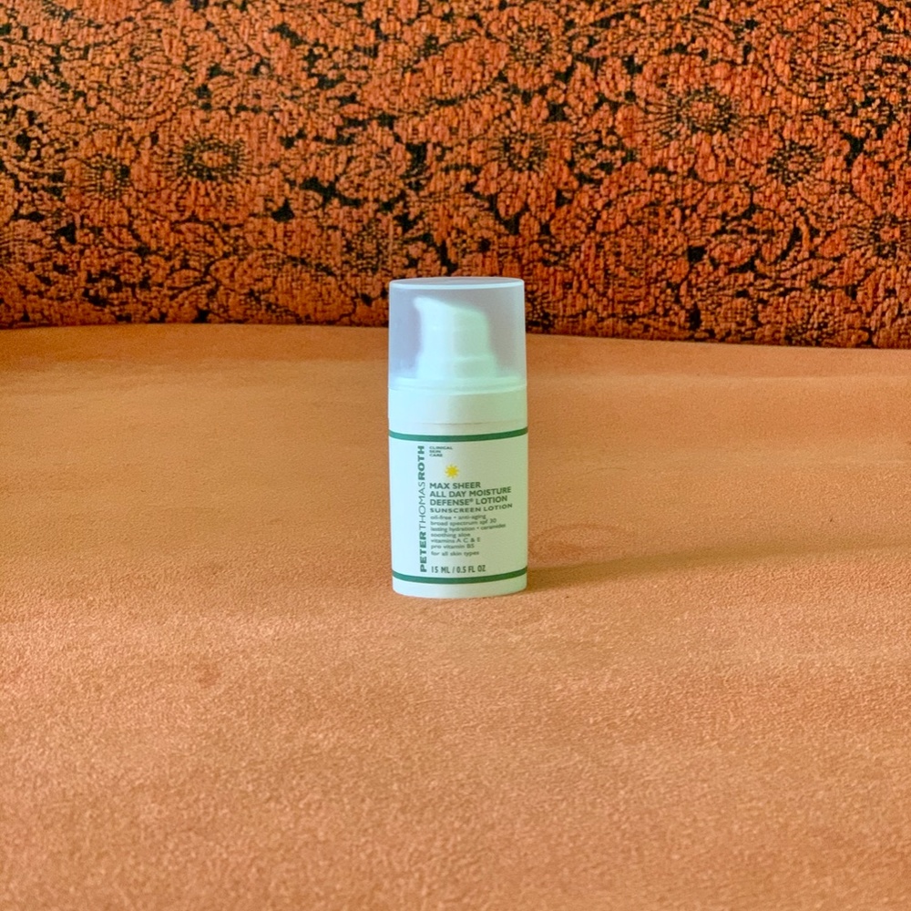 Max Sheer Moisture Defense Lotion SPF 30 MINI 15ml - Picture 3 of 10